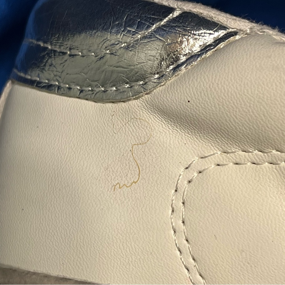 NWOB 8.5 Steve Madden Zooma Star distressed sneakers - Picture 6 of 11